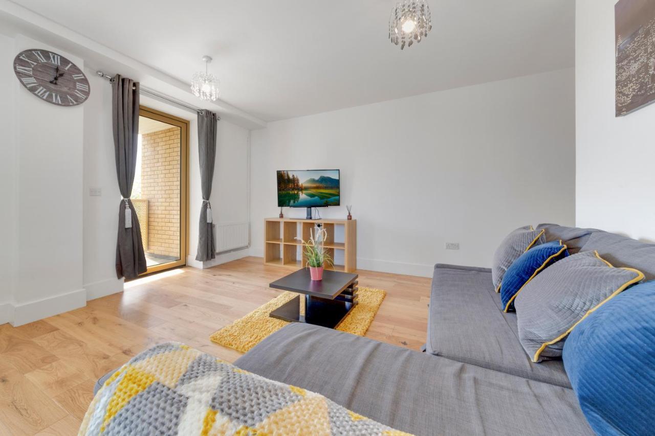 Flourish Apartments - Mulberry House - Tottenham Лондон Экстерьер фото